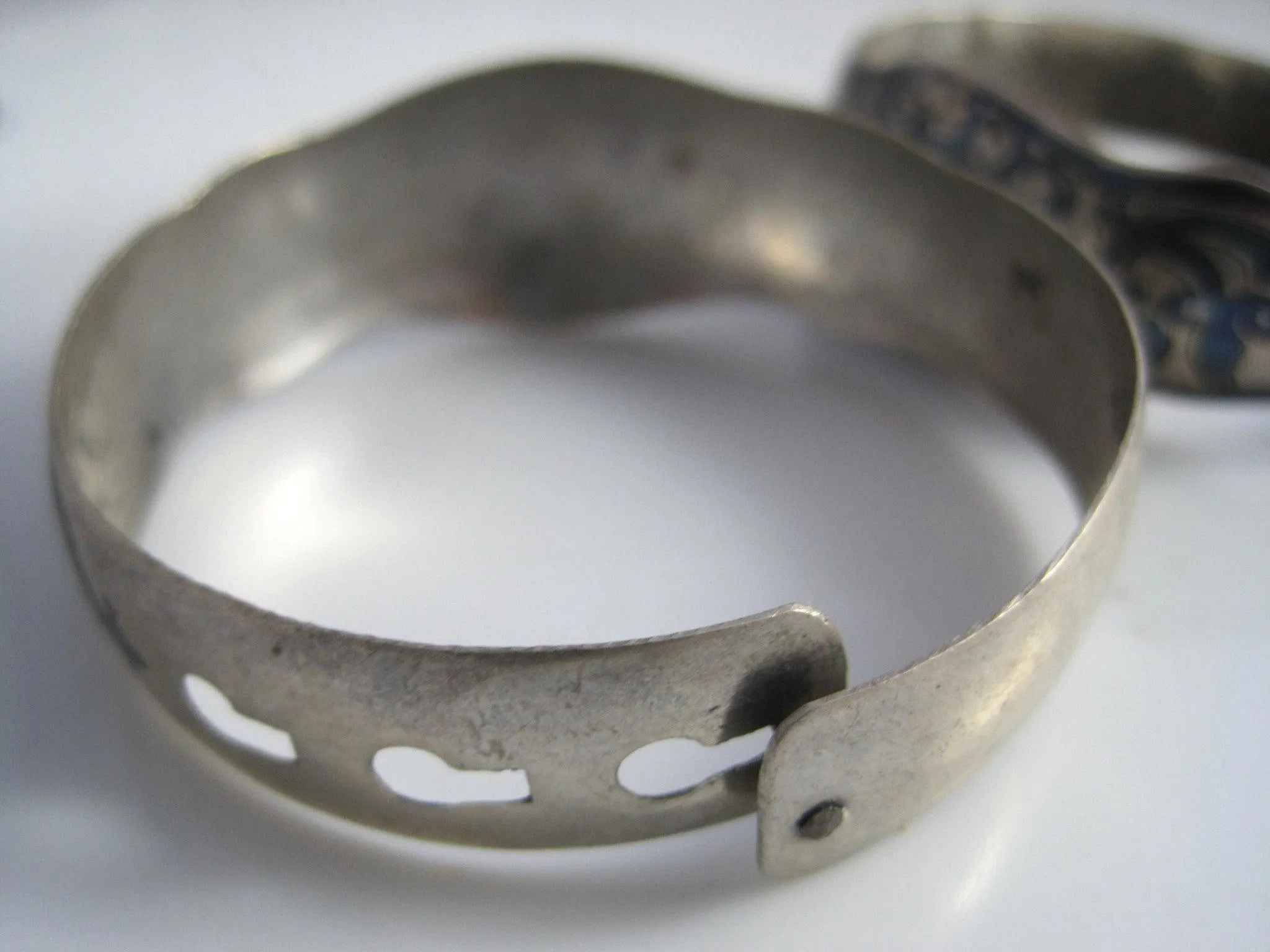 Antique Pair of Silver and Niello Bracelets from Sketcha or Isketche, Xanthi
