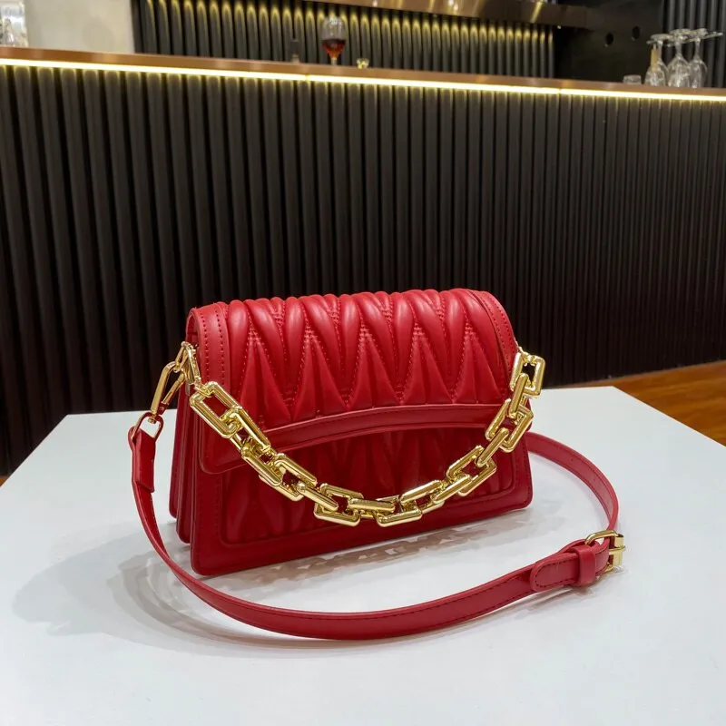 Christmas Gift Thick Chain Tote Pleated bag 2021 Fashion New High quality PU Leather Women's Designer Handbag Vintage Shoulder Messenger Bag