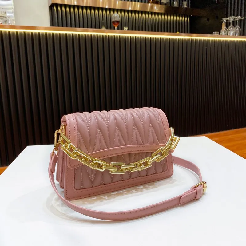 Christmas Gift Thick Chain Tote Pleated bag 2021 Fashion New High quality PU Leather Women's Designer Handbag Vintage Shoulder Messenger Bag