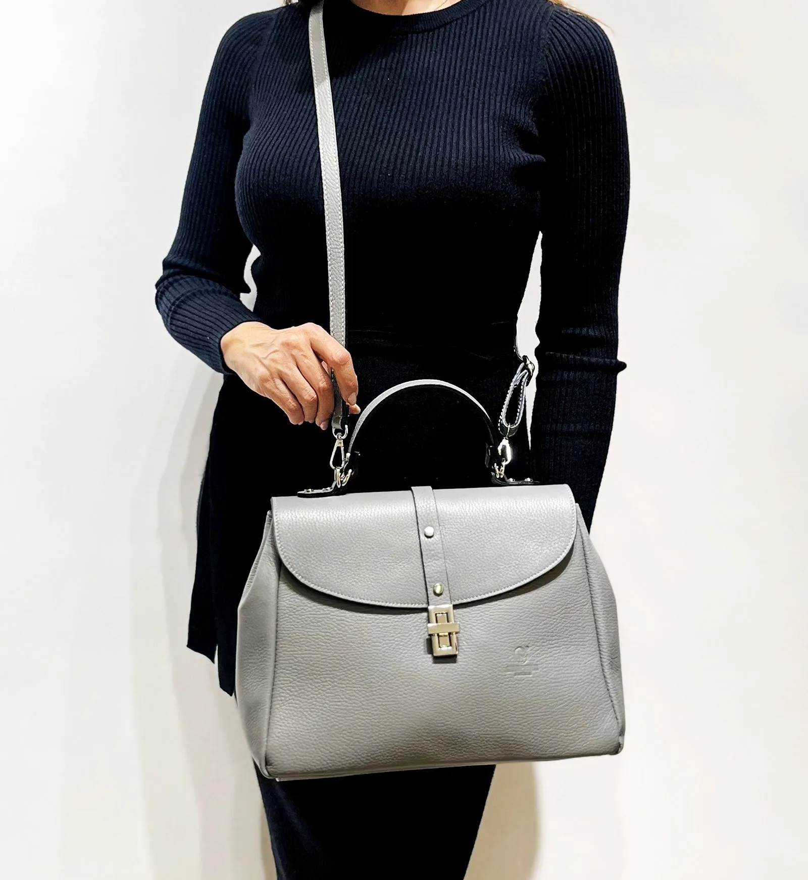 Clara Satchel
