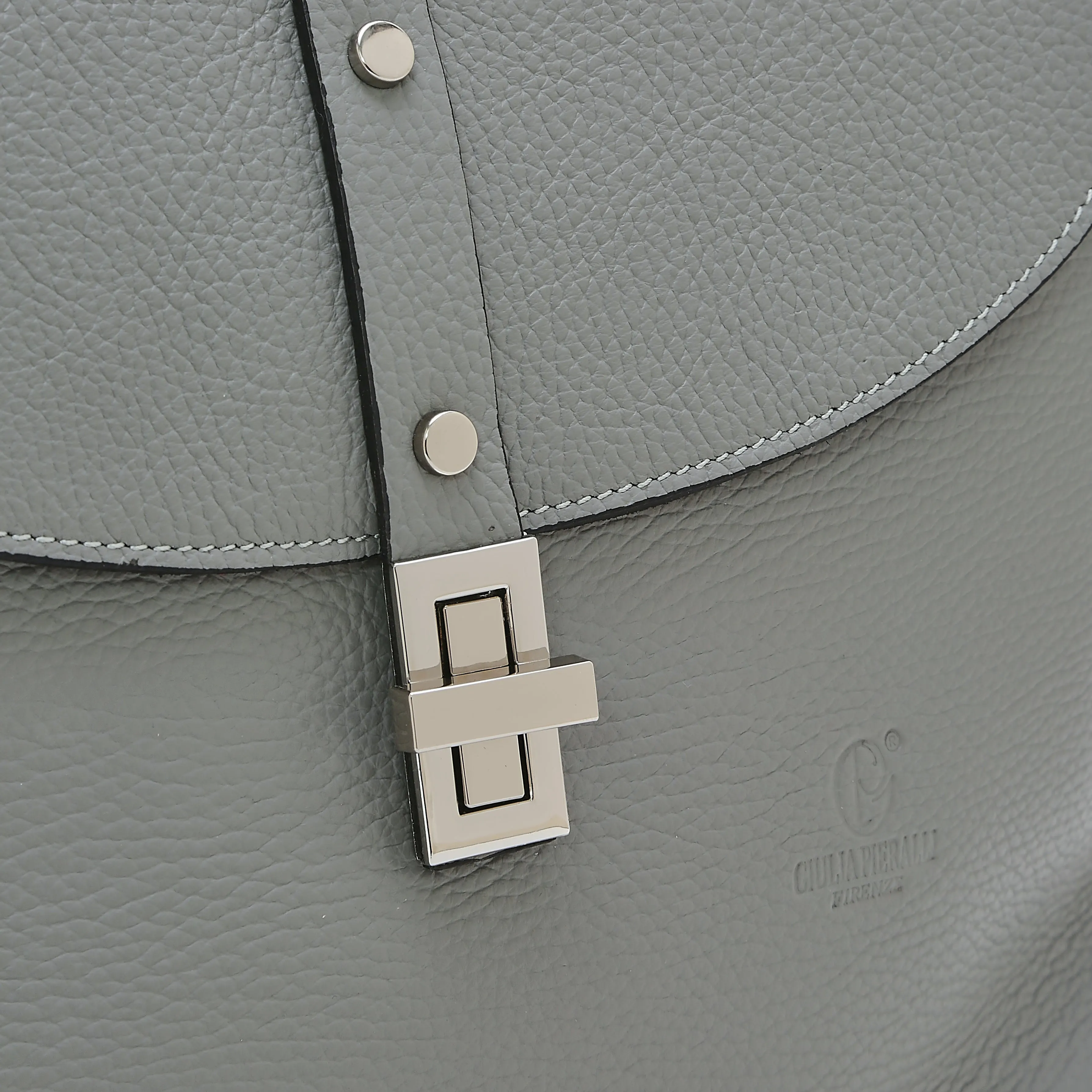 Clara Satchel