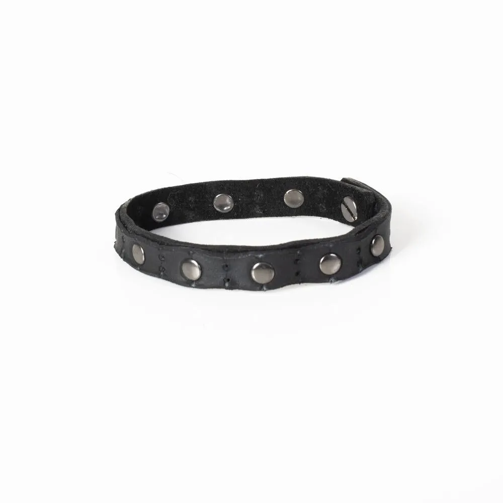 The Minimalist Black Leather Bracelet With Snaps