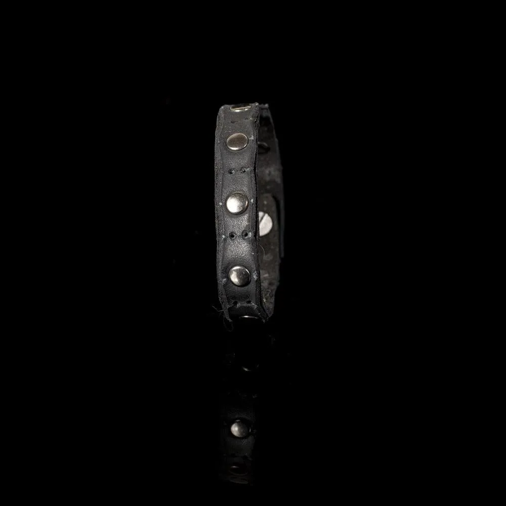The Minimalist Black Leather Bracelet With Snaps