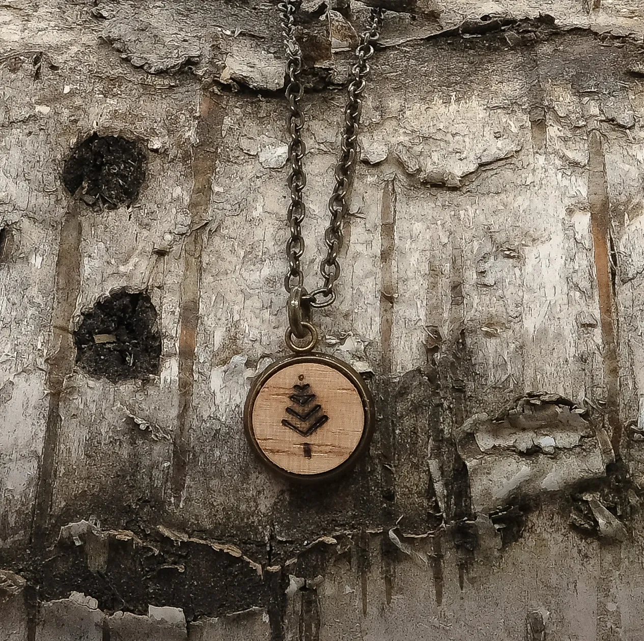 us Antique Bronze Oak Necklaces